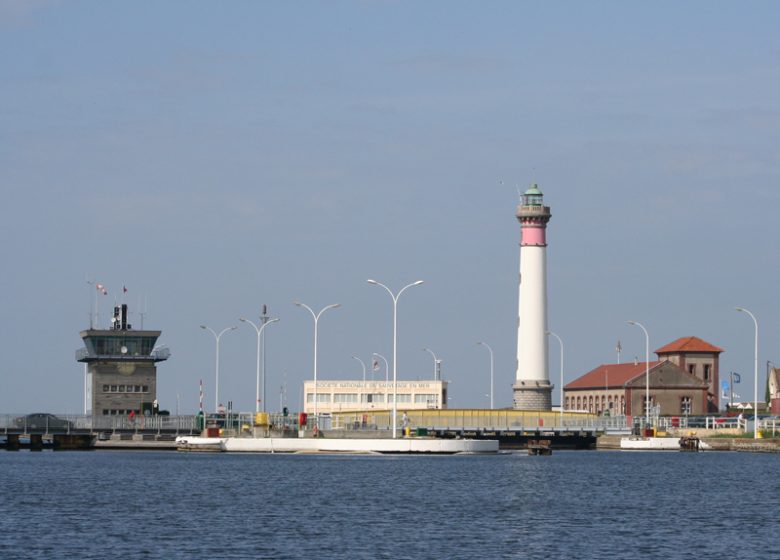 Entrée des écluses du port de Caen/Ouistreham, bassin de Ouistreham